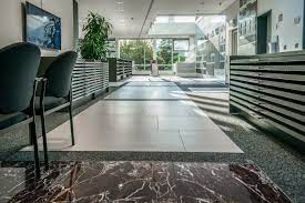 Fliesen aus hamburg für professionelle altbausanierungen zur verfügung. Fliesenausstellung In Hamburg Croonen Fliesenhandel