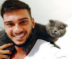 Cu ce probleme se confruntă acum artistul? Dorian Popa Si A Luat Motan De 1000 De Euro