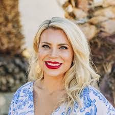 Megan Hardin's Instagram, Twitter & Facebook