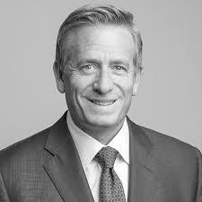 Karen Wayland's Instagram, Twitter & Facebook