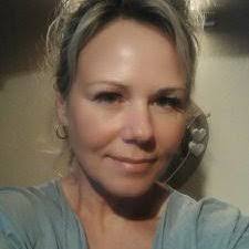 Lisa Watkinson's Instagram, Twitter & Facebook