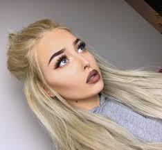 Honey blonde is a hair colour with a blend of light brown and sunkissed blonde with warm gold tones running through. Blonde Make And Tumblr Image Hair Makeup Makeup Looks Skin Makeup