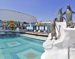 Ms Oosterdam The Lido Pool Can T Imagine Whether The Last Week Of September Will Permit Use Of This Outdoor Holland America Dream Vacations Alaska Cruise