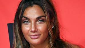 Her birthday, what she did before fame, her family life, fun trivia facts her father, tonino, is a businessman and her grandfather is ferruccio lamborghini, the founder of the. Elettra Lamborghini Reveals The True Wedding Date And Tries On The Wedding Dress