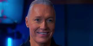 Cobra Kai Season 6, Part 2's Karate Kid III Cameo Explained By EP