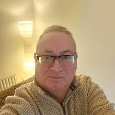 Daniel Devitt's Instagram, Twitter & Facebook