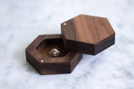 Wedding Ring Box Bague De Fiancailles Boite A Anneaux Etsy Wooden Ring Box Wood Ring Box Rustic Ring Box