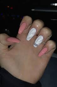 Esmalte de uñas blancas uñas de colores uñas elegantes y sencillas. Unas Acrilicas 2019 Tendencias Elegantes Unas Acrilicas