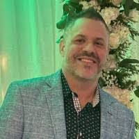 Axel Nieves's Instagram, Twitter & Facebook