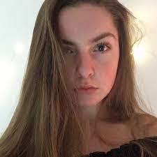 Tara Mears's Instagram, Twitter & Facebook