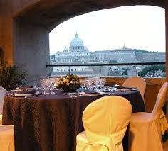 Die peterskirche hat auch den lateinischen namen urbis et orbis ecclesiarum speculum et decus. Caffetteria Ristorante Le Terrazze Rom Prati Menu Preise Restaurant Bewertungen Tripadvisor