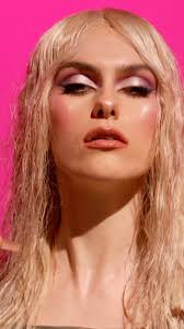 Adding hairdresser to my resume brb…Blush music video out Monday I can’t  wait for you to see it 💕✩★✩, #newmusic #newpopmusic #discovernewmusic  #reels #explorepage #newartist #songofthesummer #blush ...