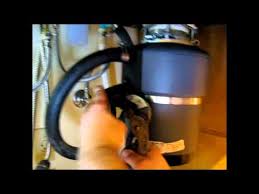 how to remove and install garbage