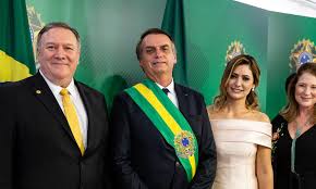 De braziliaanse president jair bolsonaro is in het ziekenhuis opgenomen omdat hij al tien dagen lang wordt geplaagd door de hik. Secretary Pompeo S Meeting With Brazilian President Jair Bolsonaro U S Embassy Consulates In Brazil