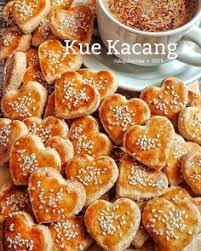 Padahal kue kacang yang enak seharusnya punya aroma dan rasa yang dapat memancing selera banyak hal yang sedikit banyak berpengaruh terhadap kualitas rasa dari kue kacang, mulai dari jenis. Nora Nurhayati Noranurhayati Profil Pinterest