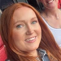 500+ perfiles de «Faye»