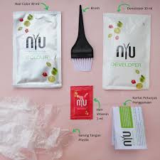 Nyu juga merupakan cat rambut yang bebas amonia pertama dalam kemasan sachet yang sempurna menutup uban, tanpa rasa takut akan kerusakan pada rambut karena sangat aman bagi rambut. Nyu Creme Hair Colour Pewarna Rambut Sehat Bebas Amonia Aprijanti