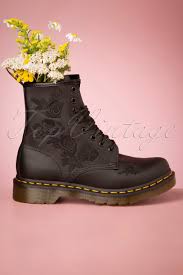 Mix & match this pants with other items to create an avatar that is unique to you! 1460 Vonda Softie Floral Boots In Black