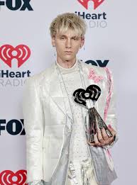 Sep 24, 2020 · machine gun kelly says he's found true love with megan fox. Ttahr8zbkiiywm