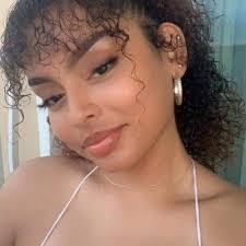 Max Cassidy's Instagram, Twitter & Facebook