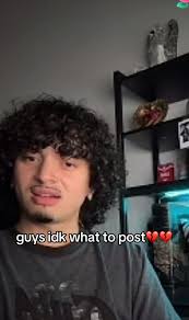 ☆ʟʏ ʀ ɪ ᴄ☆ (@mynameischosobootyhair)