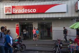 Bradesco lucra R$ 6,5 bilhões no 4° trimestre de 2025, alta de 20,6%
