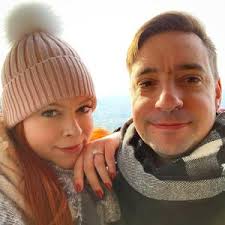 Gavin Carter and Emily Halpin's Wedding Registry