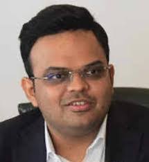 Amin Merchant's Instagram, Twitter & Facebook