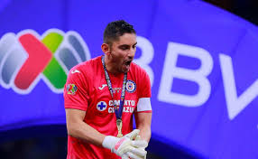 Jesús corona fm21 reviews and screenshots with his fm2021 attributes, current ability, potential. Liga Mx Jose De Jesus Corona Would Have Renewed His Contract With Cruz Azul The News 24