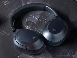 They have a wide variety of manufacturers making them. Razer Opus Review Great Value At A Affordable Price Readree Razer Adjustable Headband Noise Dampening