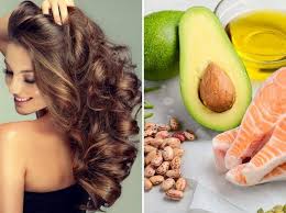 Se è vero che siamo quello che mangiamo, anche per avere una chioma bellissima la dieta è importante, dunque scegli i cibi giusti: Cibi Che Fanno Bene Ai Capelli Cosa Mangiare Per Averli Forti I Consigli Di Martha Stewart Cook