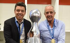 Las selecciones de brasil, vigente campeona, y argentina buscarán conquistar el sábado 10 de julio en maracaná el título de la copa américa, un trofeo que todavía falta en las vitrinas tanto. El Detalle Oculto En La Foto De Marcelo Gallardo Con El Trofeo De La Copa Argentina Infobae