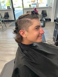 Casey Bradshaw's Instagram, Twitter & Facebook