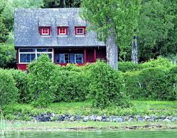 Häuser, wohnungen und weitere immobilien kaufen, mieten oder inserieren » das immobilienportal für ihr leben am bodensee Raritat Am Bodensee Idyllisches Seegrundstuck Verkauft