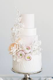 La Douceur De L Amour Wedluxe Magazine Diy Wedding Cake Chocolate Wedding Cake Wedding Cake Centerpieces