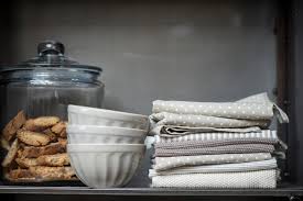 The decorative glass food containers are available in amazing designs and features. Grosser Dekorativer Glas Krug Mit Deckel Fur Cookie Sweet Kitchen Storage Hochzeit Ebay