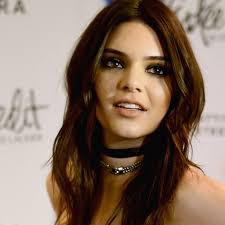 Kendall Jenner Is Over Fabric Chokers