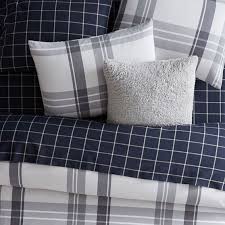 Tommy hilfiger boston plaid navy blue/red/white king comforter set 3 pc. Boxter Plaid Boy S Sheet Set Pottery Barn Teen