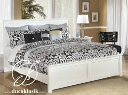 Unsur kayu membuatnya makin natural. Jual Tempat Tidur Kayu Minimalis Sederhana Furniture Duco Klasik