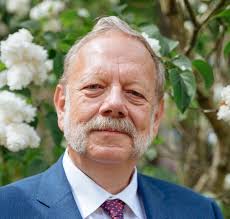 Demokratin används för att undergräva demokratin