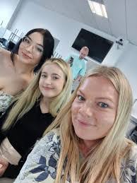 Bianca Mares's Instagram, Twitter & Facebook