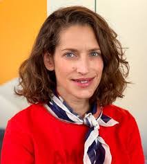 Paula Knudsen's Instagram, Twitter & Facebook