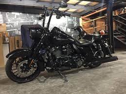 Fmb Choppers 16 Mercenary Ape Hangers On A 2017 Harley Road King Harley Harleydavidson Motorcycl Custom Motorcycles Harley Road King Ape Hanger Handlebars