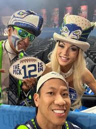 Seahawks super fan Captain Seahawk to retire after the 2025 #NFL season: “I  am going to stop being Captain Seahawk after this season. Going to take a  step back. I'm doing a