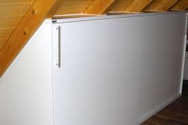 Erschaffen sie sich ihren individuellen schrank für ihre dachschräge! Kleiderschrank Im Dachzimmer Schreinerei Pyra Mobelschreinerei