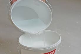 Immer oben an wand oder raumdecke beginnen. Vor Dem Streichen Gipskarton Grundieren Tipps Tricks Vom Maler Streichen Diybook De