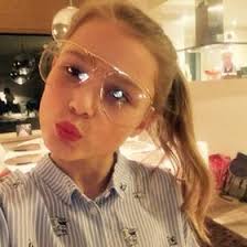 Renée Romain (axelcobbaert) — Perfil