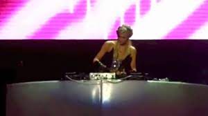 Paris Hilton FAIL ! From BJ to DJ #voteparishiltontop100 let's make her  number 1. #djmag - YouTube