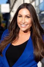 Stacy Gillis's Instagram, Twitter & Facebook