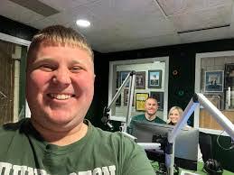 Tim Averill's Instagram, Twitter & Facebook